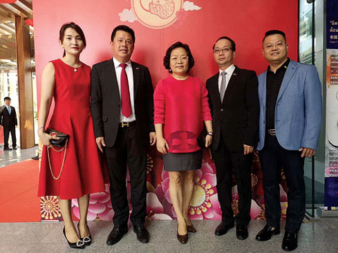中国驻泰国大使馆“开门过大年”迎新春活动蔡孝兴会长、林少怀副会长、林扬刚副会长出席 中国驻泰国大使馆“开门过大年”迎新春活动蔡孝兴会长、林少怀副会长、林扬刚副会长出席
