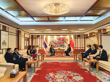 泰国石狮商会为祖国捐助100万泰铢抗击新冠肺炎 泰国石狮商会为祖国捐助100万泰铢抗击新冠肺炎