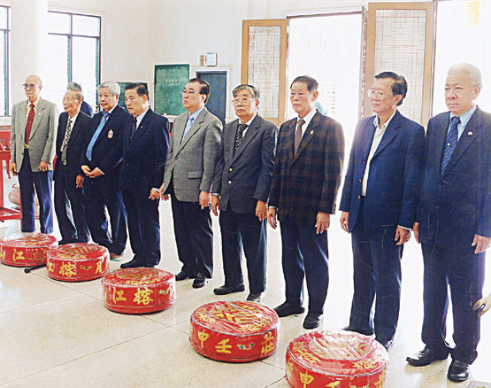 暹罗揭阳会馆举行公祭先侨祀典黄迨光理事长及郑雄熊萧俊杰曾广喜张炳华参加祀典