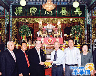 倪昌祥参加报德善堂春节盛会捐助廿万铢善款支持慈善工作