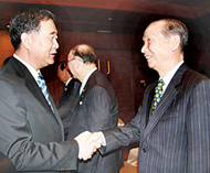 2009年中国广东―泰国经贸合作洽谈会隆重举行汪洋书记率领广东代表团出席盛会取得丰硕成果泰中双方企业签署24个投资贸易合作项目总额达七亿美元吴宏丰陈汉士胡玉麟李光隆及商界精英一千多人出席洽谈会