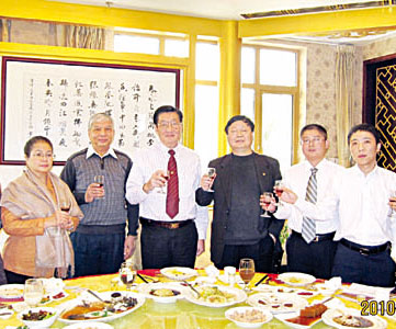 泰中艺术家联合会倾力筹办大型艺术展览会庆祝泰中建交35周年「泰中著名画家艺术联展」将在西安和曼谷举办蔡义批会长访问中国文联、美协、国家画院、陕西美协，泰驻西安总领事馆等单位磋商筹备工作