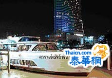 中国文化部官员来泰访问考察访问团搭乘暹罗明珠游轮欣赏湄南河两岸胜境