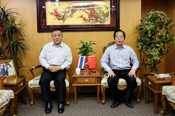 汕头企业家陈桂洲林志强来访青商会